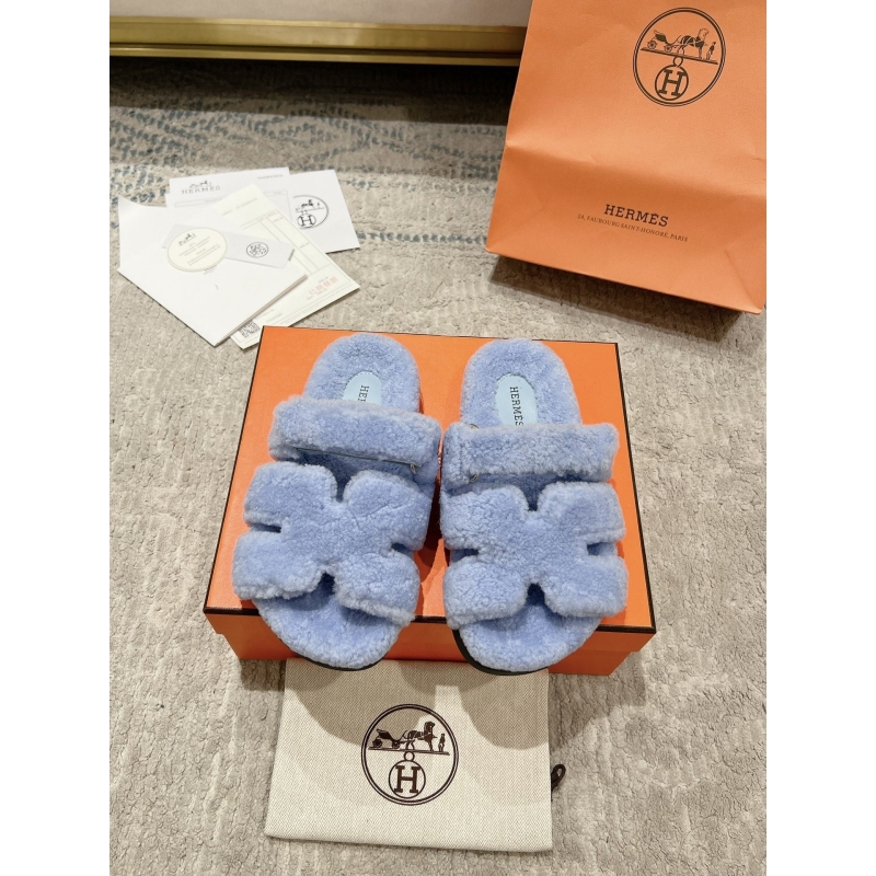 H**mes slippers